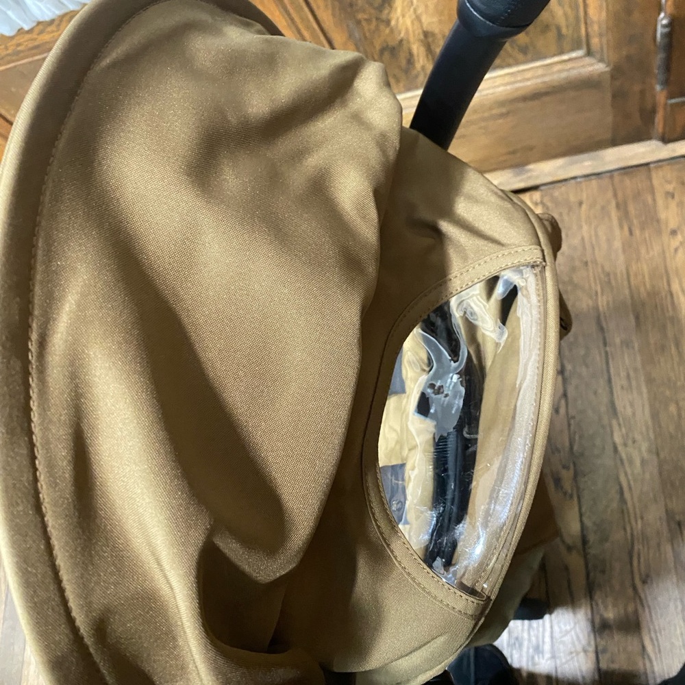 Babyzen Yoyo 2 Stroller & 6+ Color Pack Bundle Black w/ Toffee Floor Sample. - Picture 10 of 13